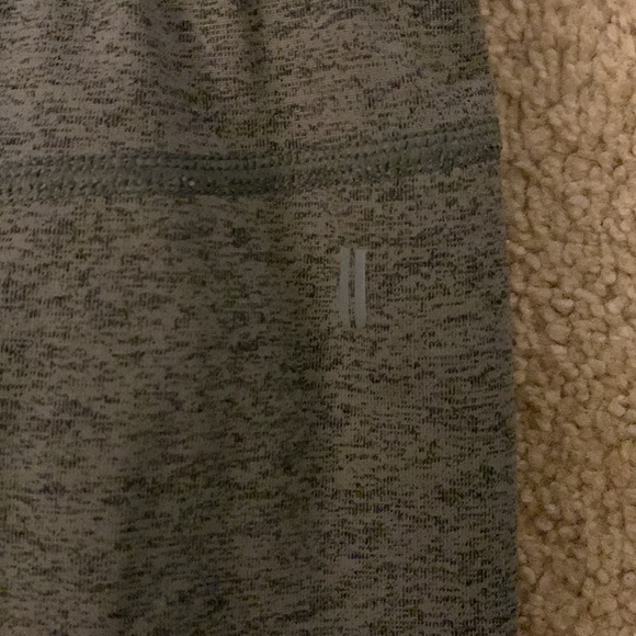 Nobull 9" Lightweight Knit Shorts - Picture 4 of 4